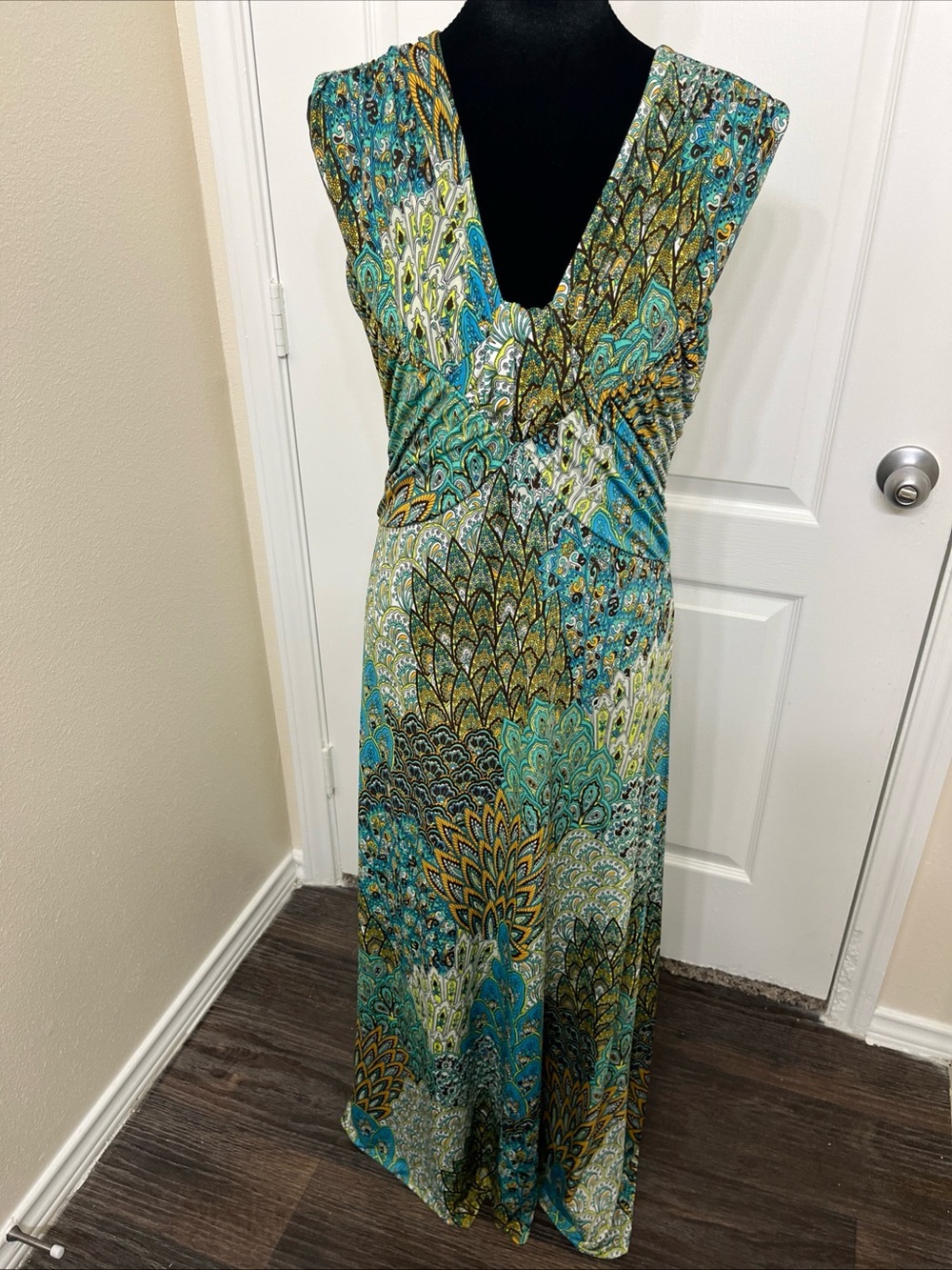 MT Collection Women's Psychedelic Green & Blue Peacock Print Maxi Dress Sz Small